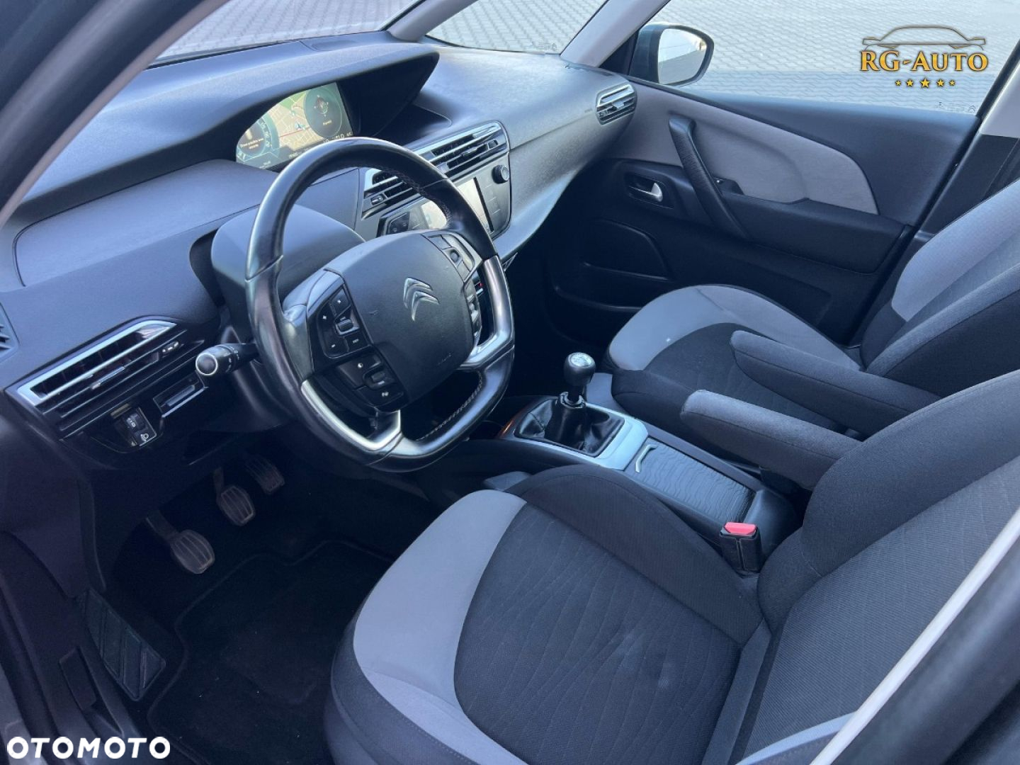 Citroën C4 Grand Picasso - 25