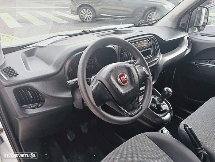 Fiat DOBLO CARGO1.3 MJ EASY 3Lugares - 27