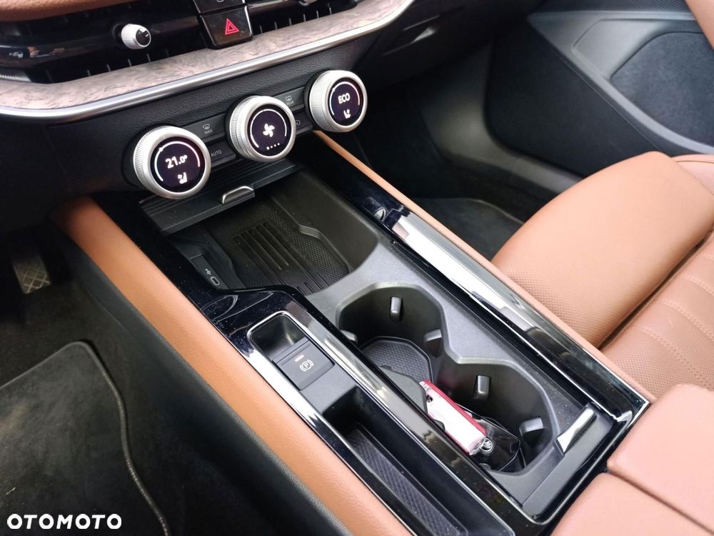 Skoda Superb 1.5 TSI Plug-in Hybrid L&K DSG - 37