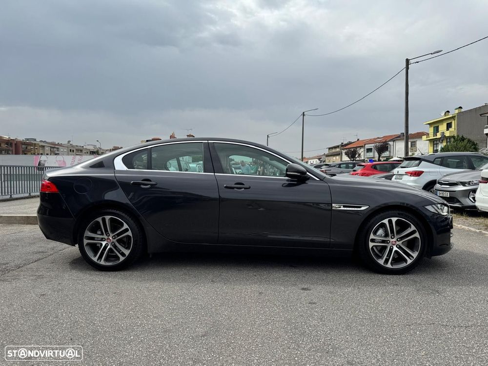 Jaguar XE 2.0 D R-Sport Aut. - 5