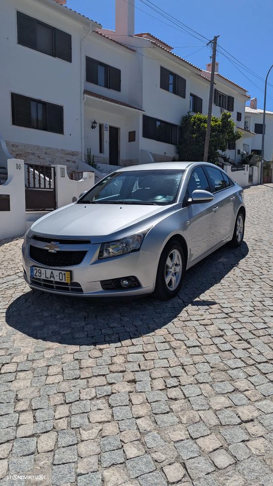 Chevrolet Cruze 1.6 LS - 10