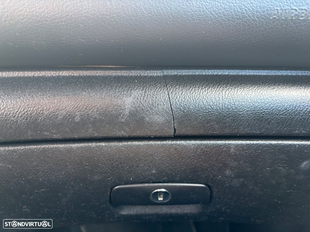 VW Passat 1.9 TDi Highline - 10