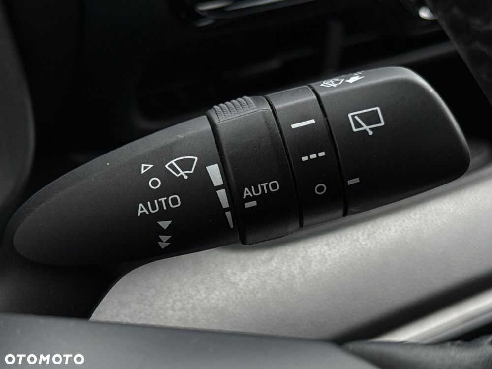 Toyota Yaris Hybrid 1.5 Comfort - 21