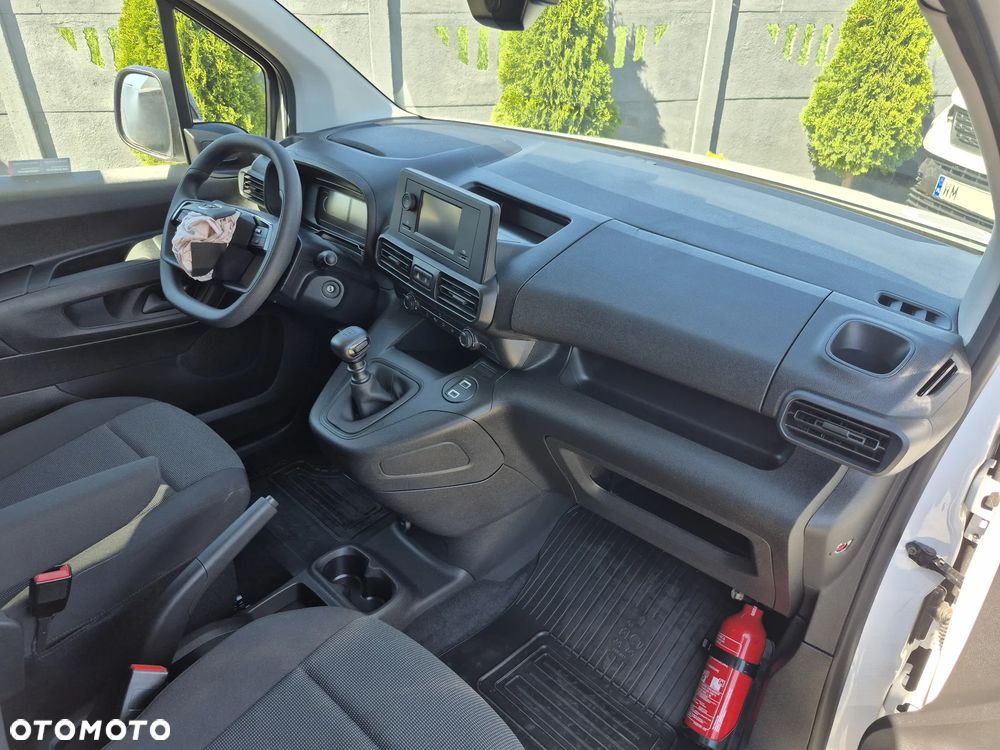 Toyota Proace City - 7