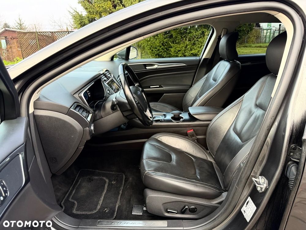 Ford Mondeo 2.0 EcoBlue Titanium - 22