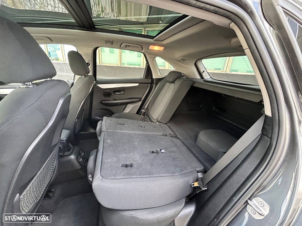 BMW 225xe Active Tourer - 22