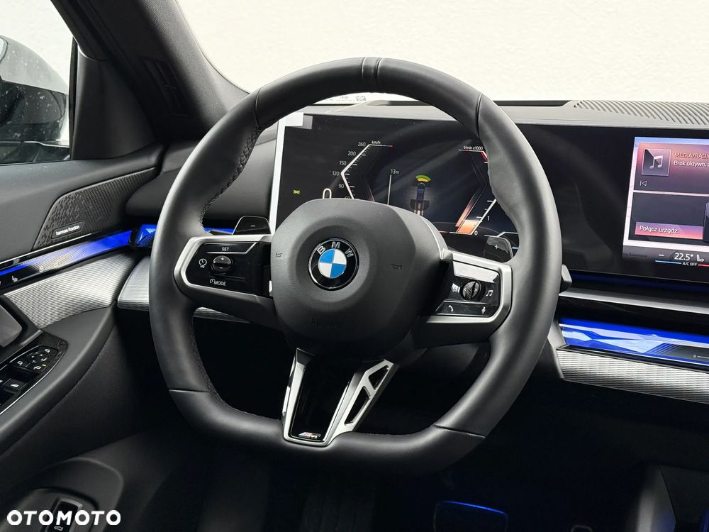 BMW Seria 5 - 17