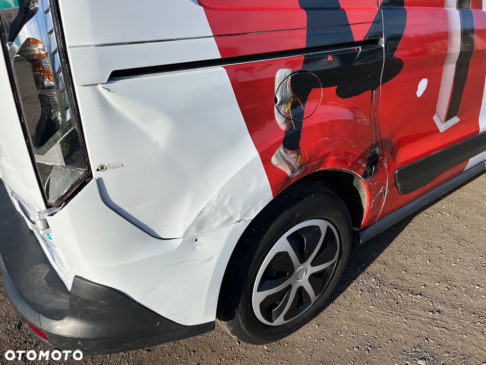 Ford Transit Connect - 8
