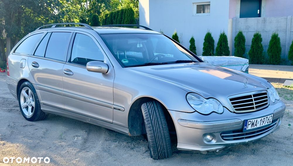 Mercedes-Benz Klasa C 220 T CDI Avantgarde - 17