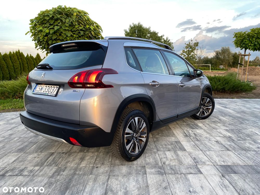 Peugeot 2008 1.2 Pure Tech Allure S&S EAT6 - 16