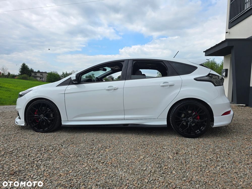 Ford Focus - 4