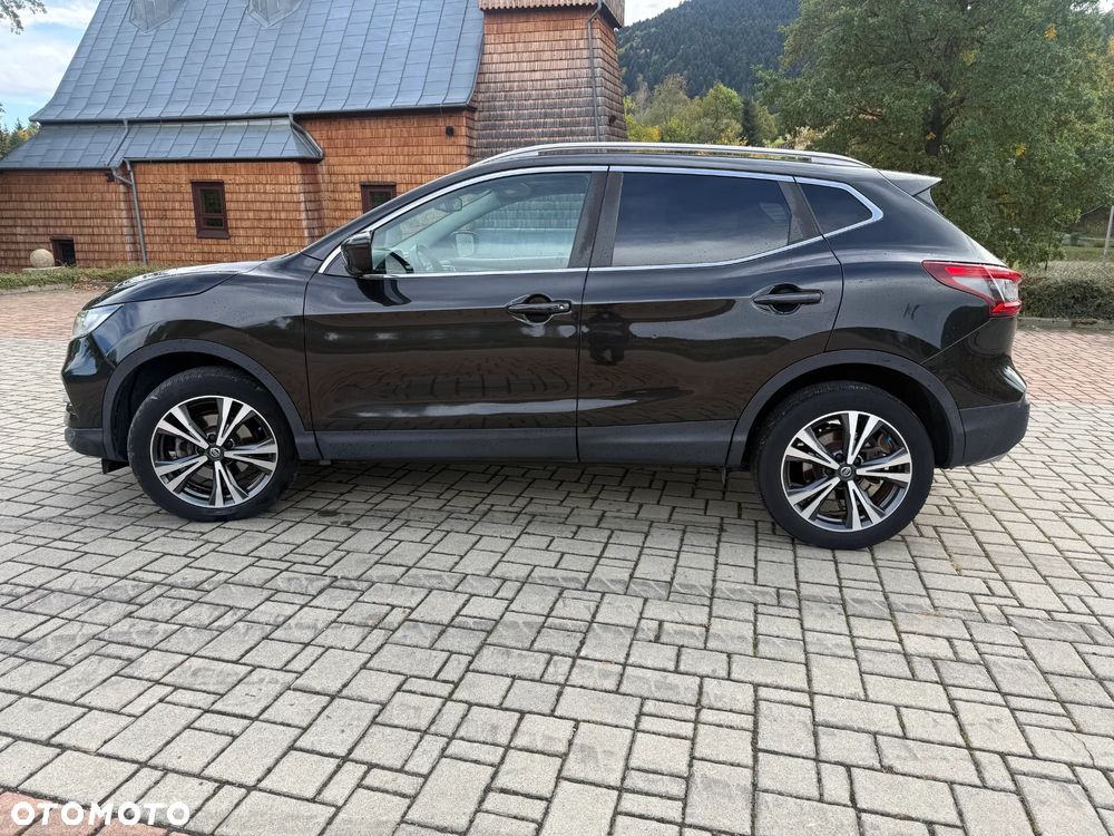 Nissan Qashqai 1.6 DCi Xtronic TEKNA - 8