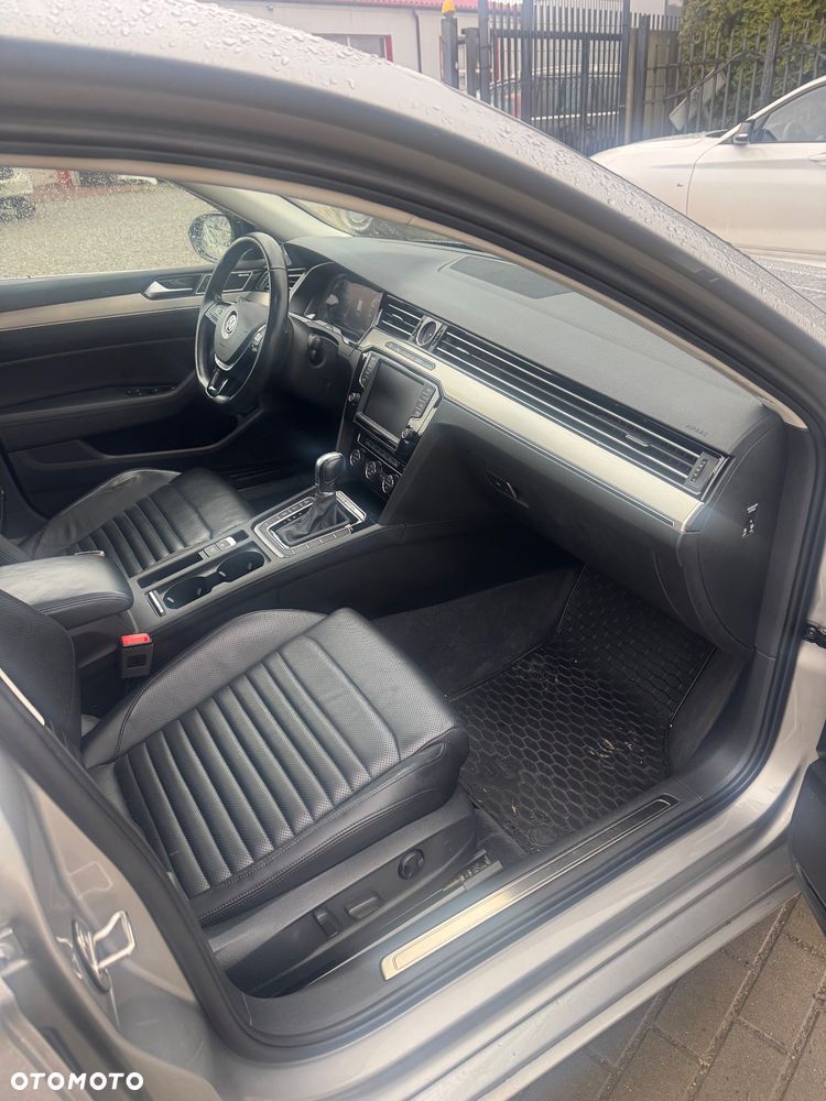 Volkswagen Passat - 6