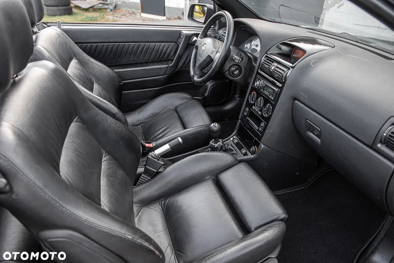 Opel Astra II 2.2 Sport - 21