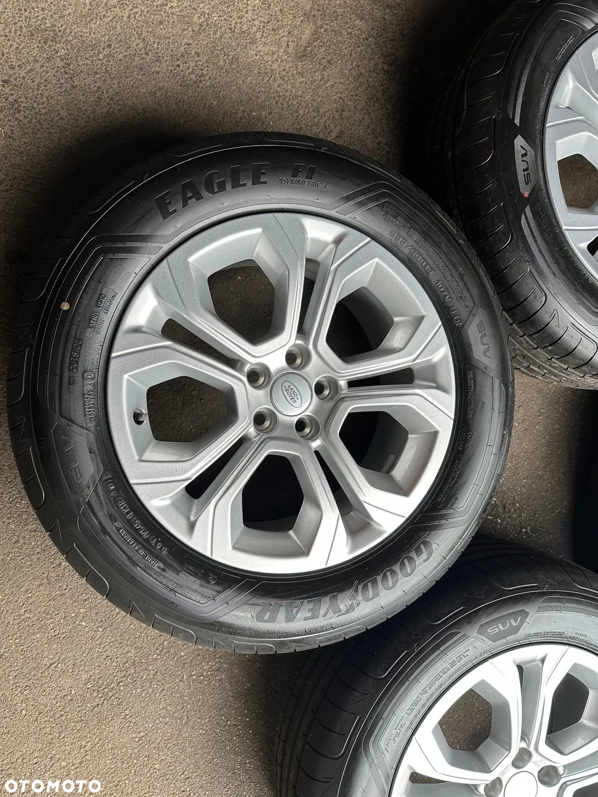 Felgi Aluminiowe 5x108 18 Land Rover EVOQUE 8.0" x 18 ET 45 - 5