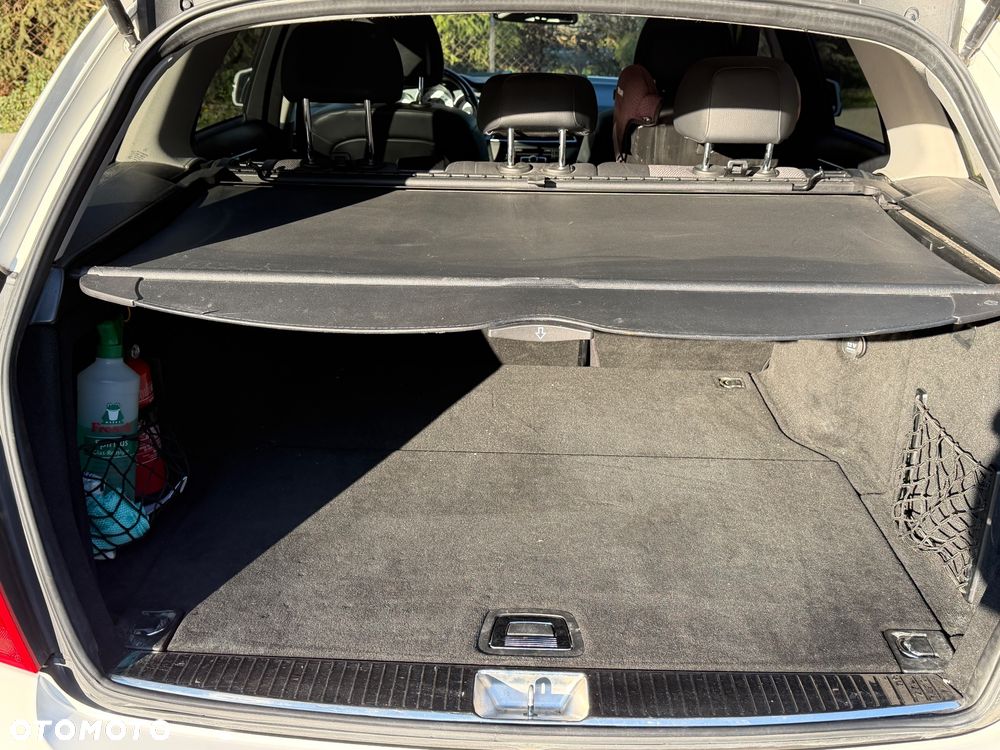 Mercedes-Benz Klasa C 220 CDI 4Matic 7G-TRONIC Avantgarde Edition - 17