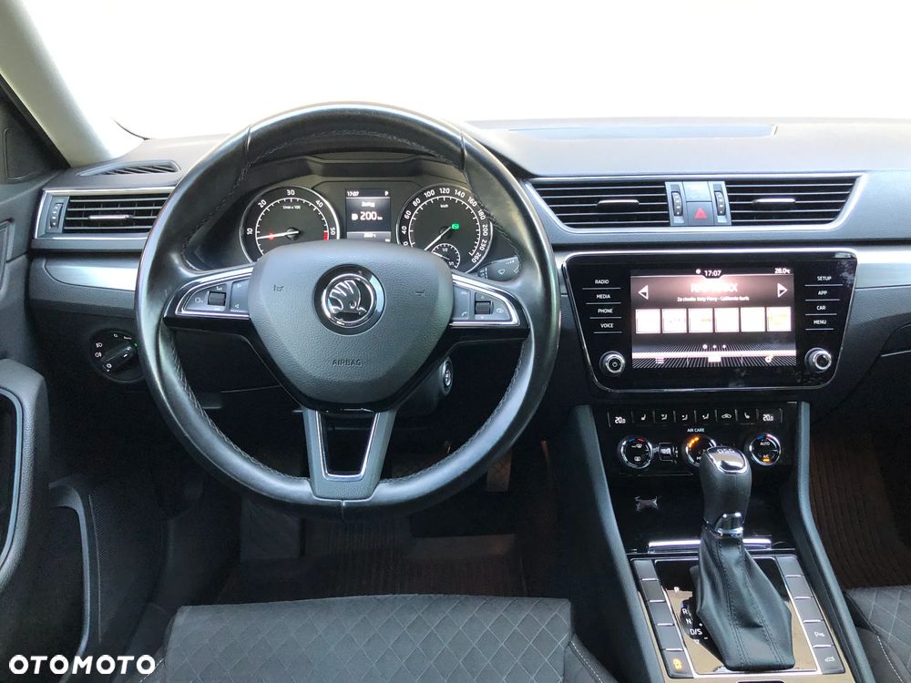 Skoda Superb 2.0 TDI Style DSG - 13