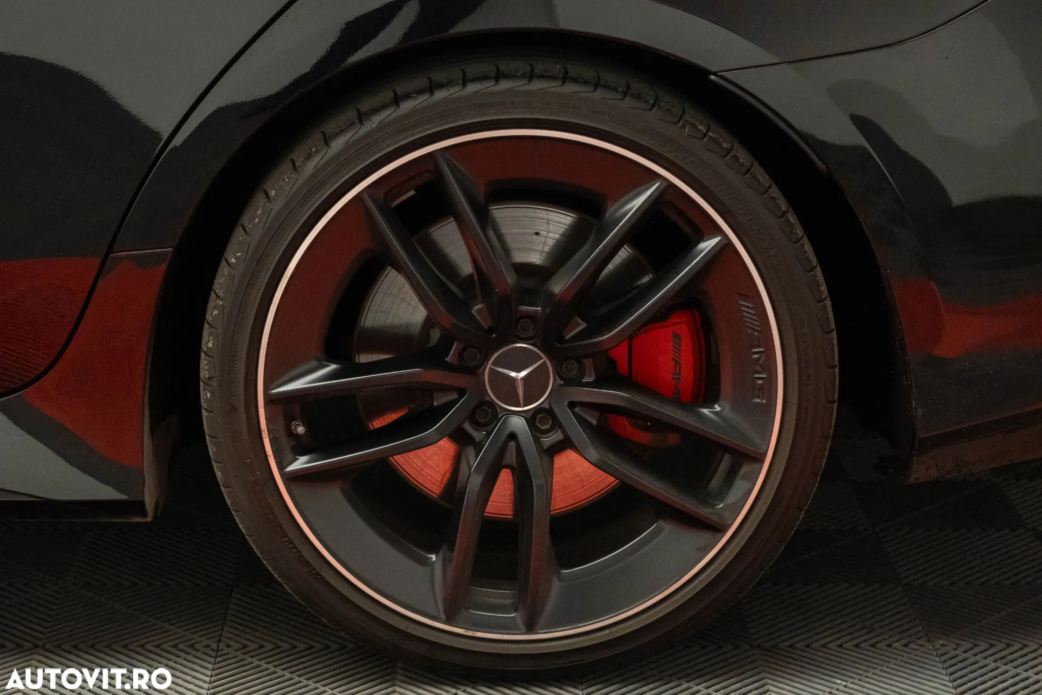 Mercedes-Benz CLS AMG 53 4MATIC Aut - 13
