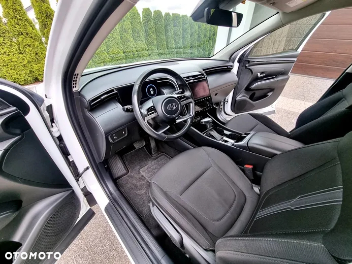 Hyundai Tucson 1.6 CRDi 48V-Hybrid 2WD DCT Select - 16