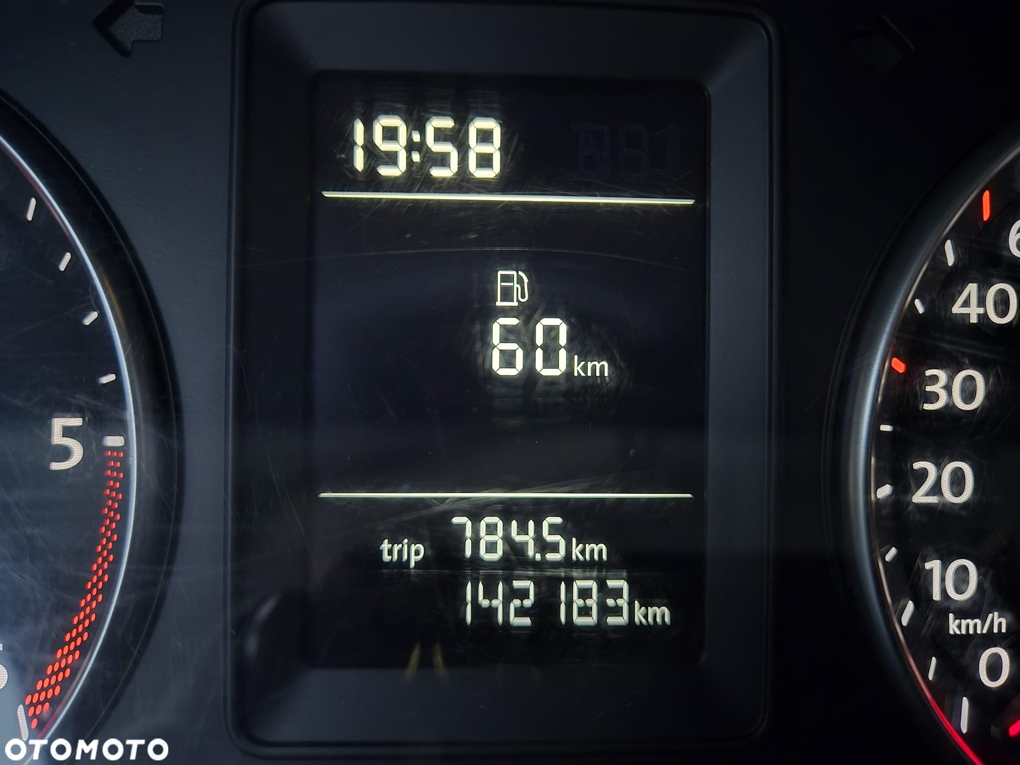 Volkswagen Caddy Maxi - 22