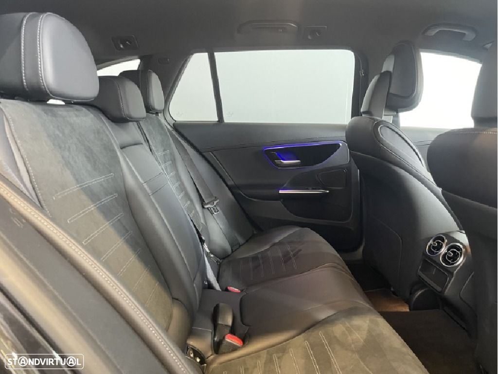 Mercedes-Benz C 300 d AMG Line - 18