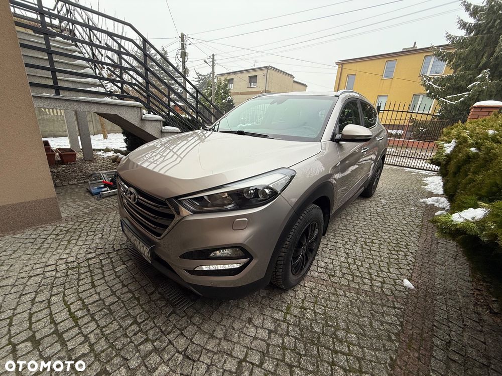 Hyundai Tucson 1.7 CRDI BlueDrive Style 2WD - 3