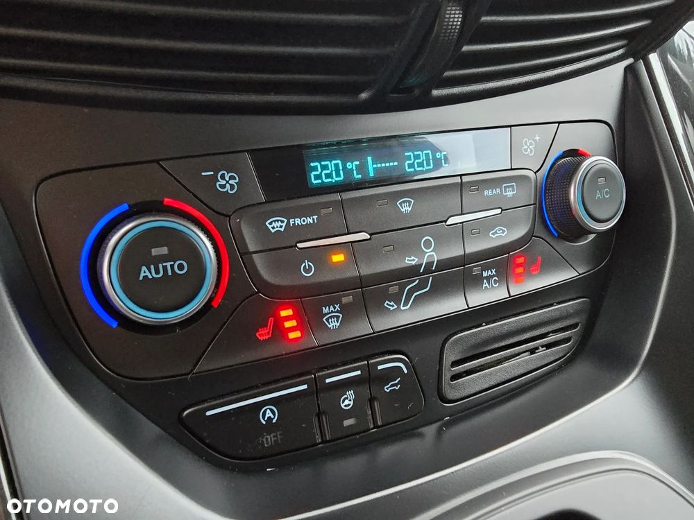 Ford Kuga 2.0 TDCi 4x4 Titanium - 10