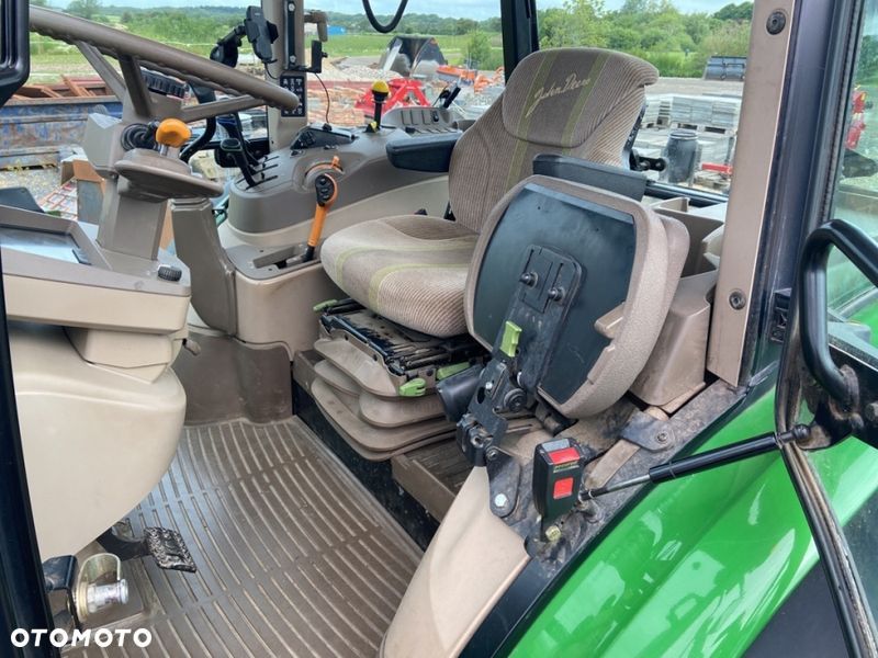 John Deere 5100 R Ciągnik z ładowarką czołową - 7