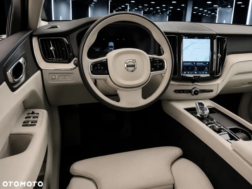 Volvo XC 60 T6 Plug-In Hybrid AWD Inscription - 5