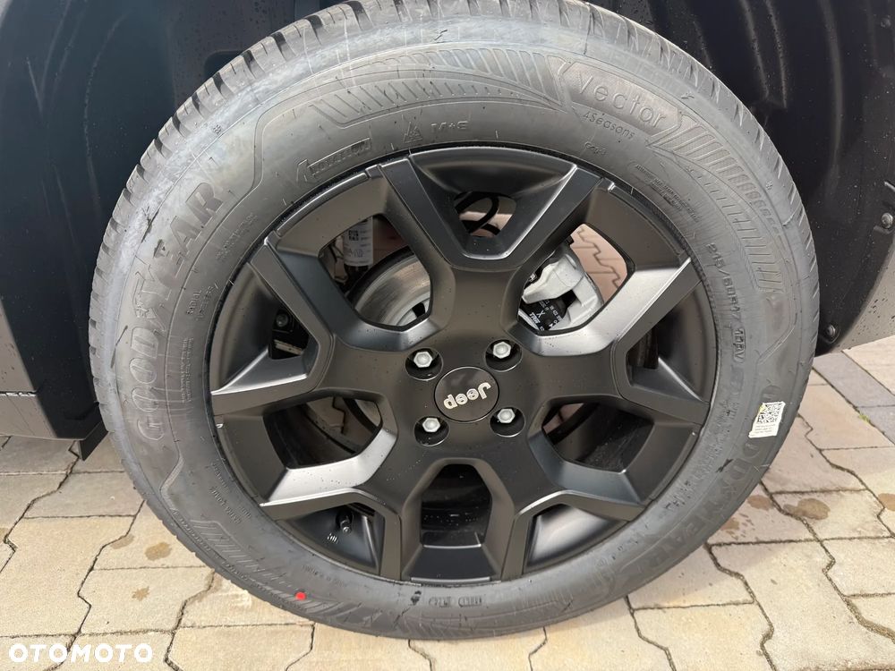 Jeep Avenger 1.2 T3 mHEV Black Edition FWD eDCT6 - 21