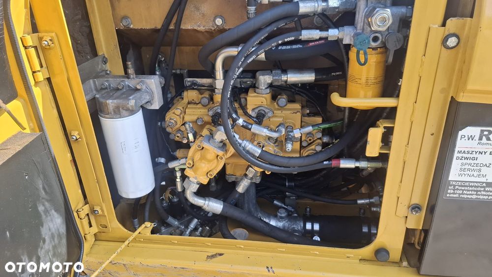 Caterpillar 319DL - 18