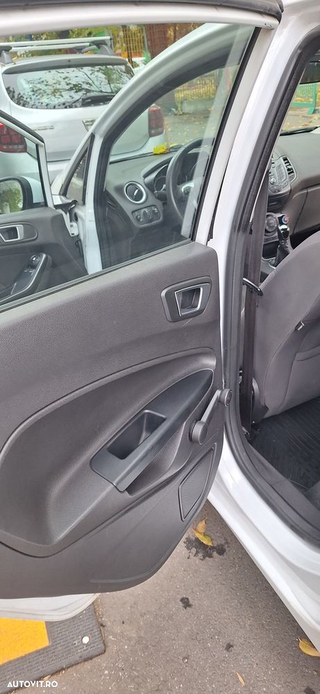 Ford Fiesta - 14