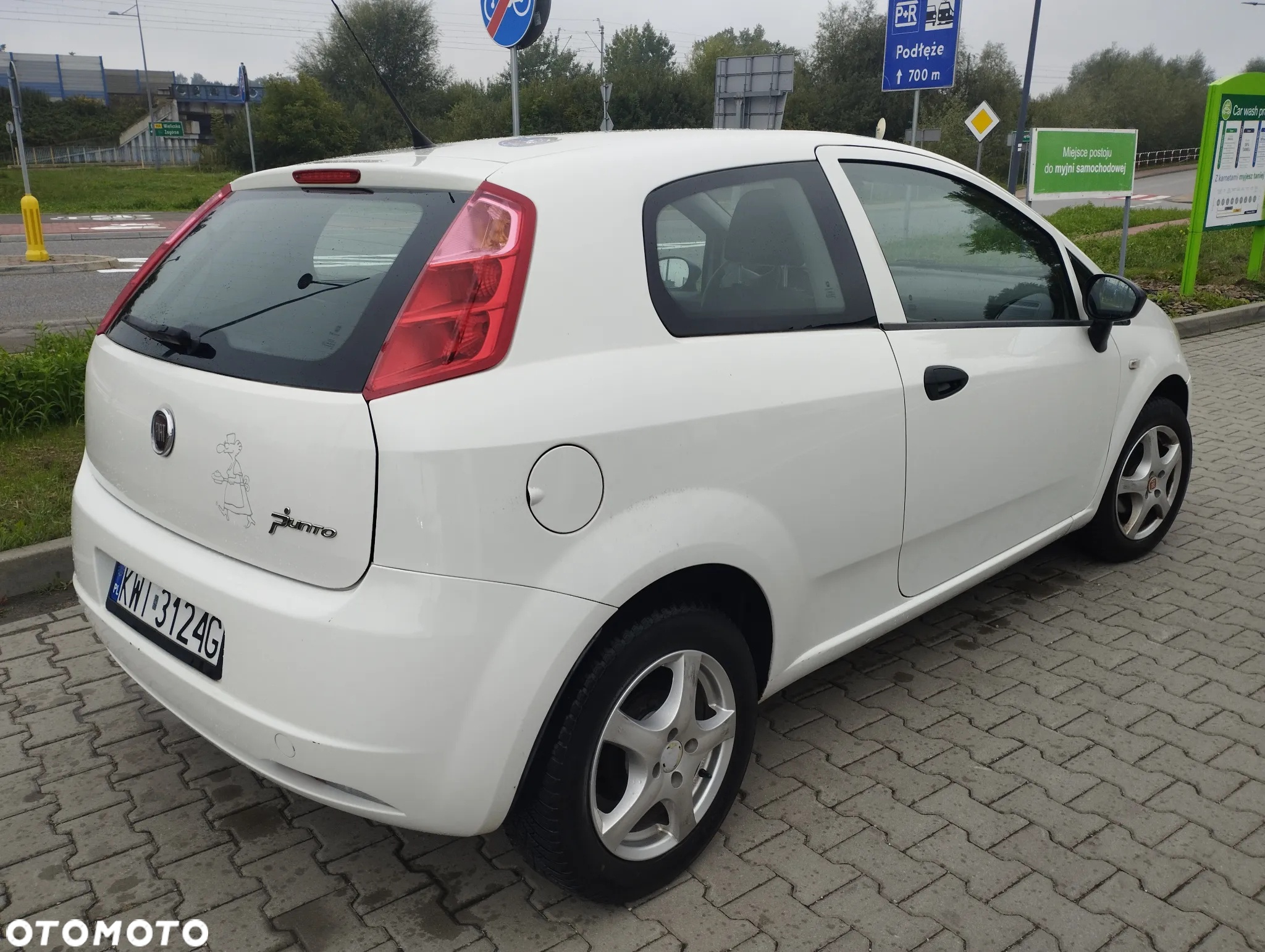 Fiat Punto ver-1-2-8v-classic - 4