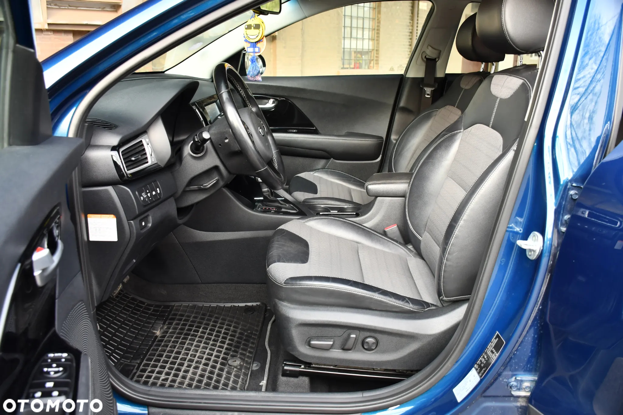 Kia Niro 1.6 GDI Hybrid L - 28