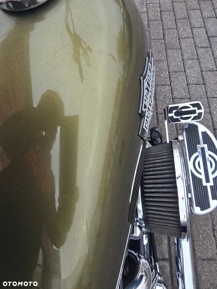 Harley-Davidson Softail Heritage Classic - 19