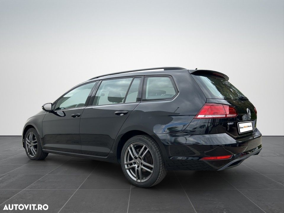 Volkswagen Golf - 4