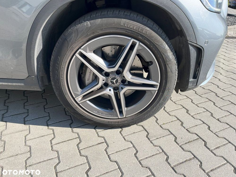 Mercedes-Benz GLC - 9