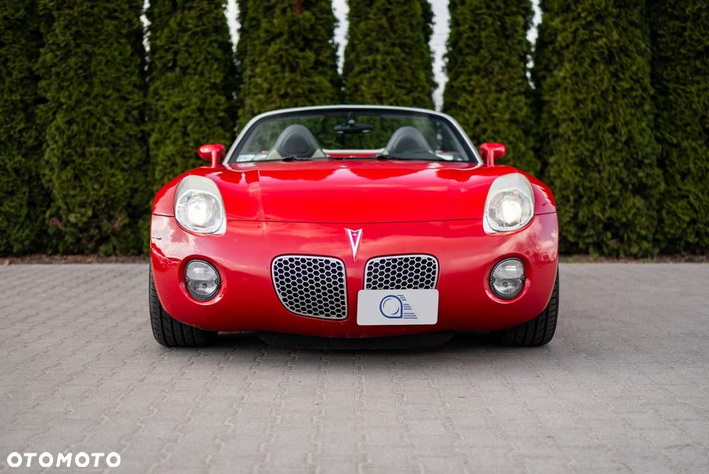 Pontiac Solstice - 3