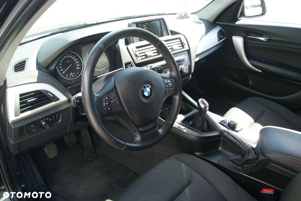 BMW Seria 1 118d - 11