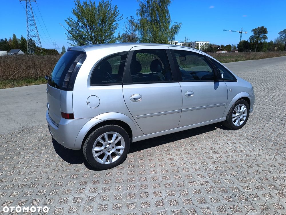 Opel Meriva - 11