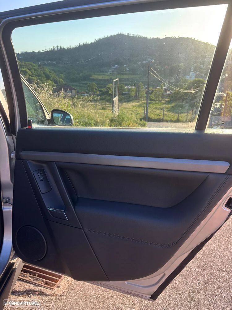 Opel Vectra Caravan 1.9 CDTi Elegance - 20
