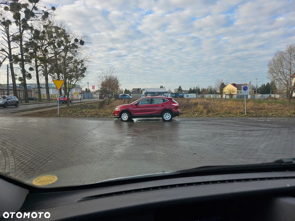 Nissan Qashqai 1.2 DIG-T N-Connecta - 8