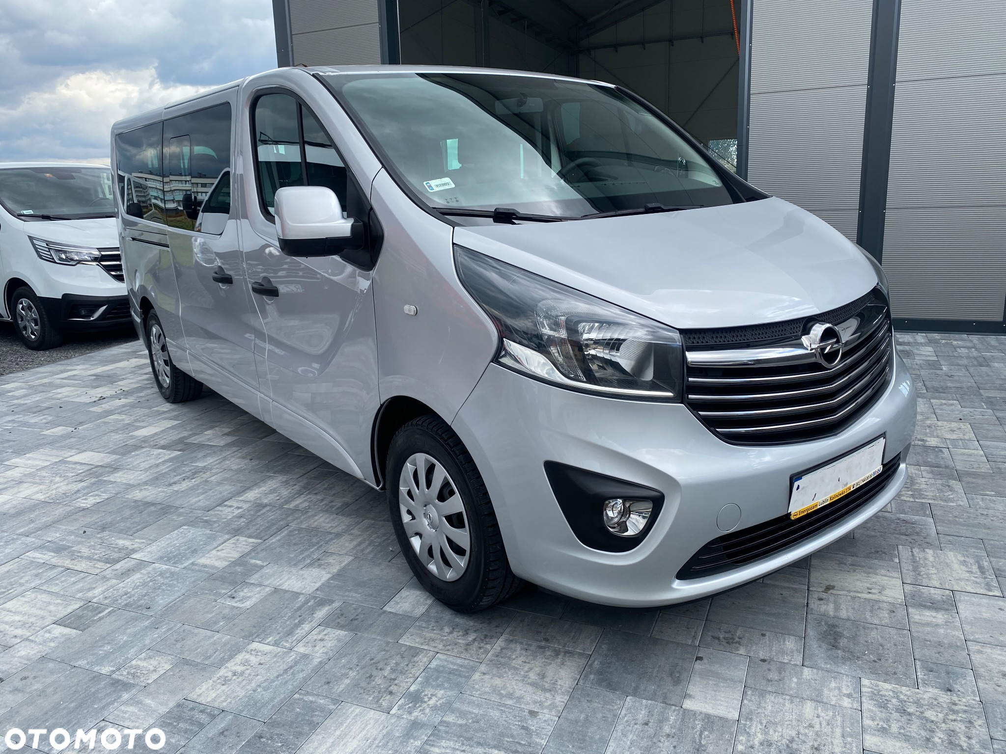 Opel Vivaro L2H1 2,9t Essentia Business - 6