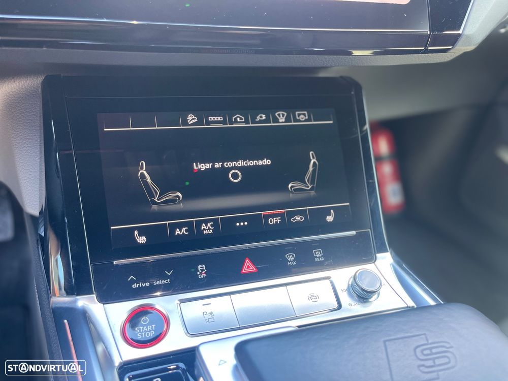 Audi e-tron S quattro - 36