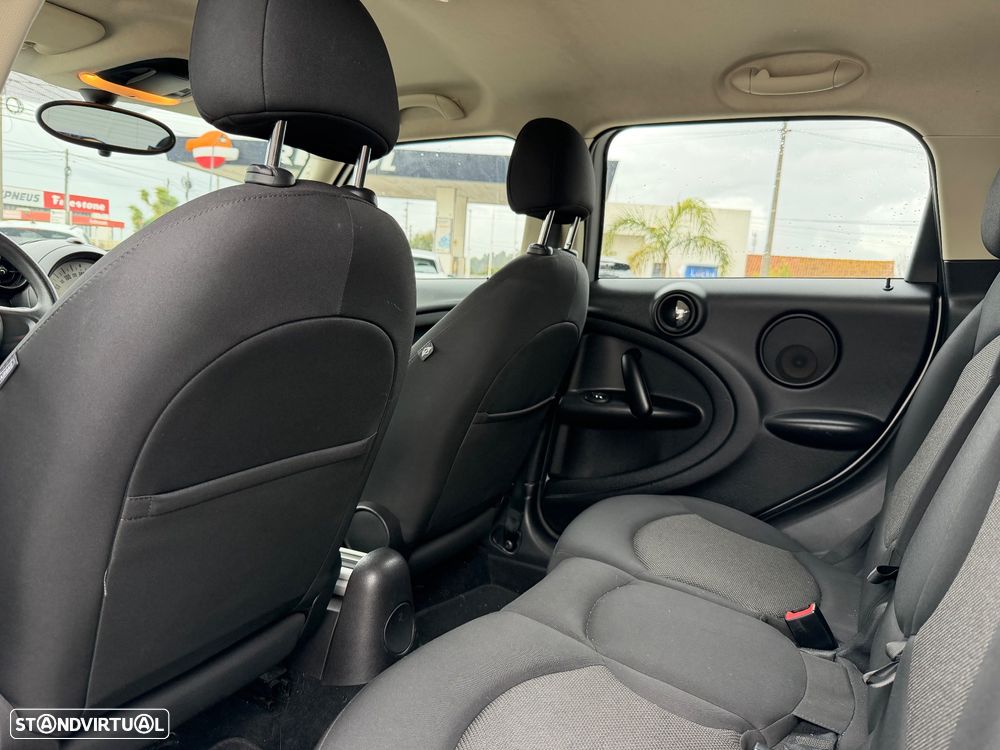 MINI Countryman One D - 15