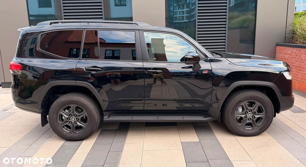 Toyota Land Cruiser - 29