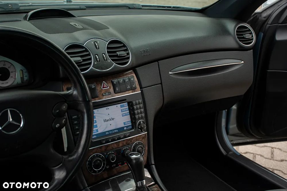 Mercedes-Benz CLK 350 7G-TRONIC Avantgarde - 23