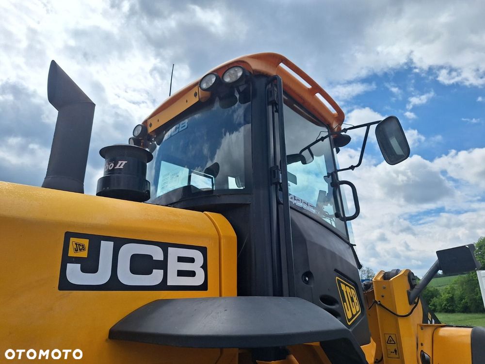 JCB 426 Ezx - 36