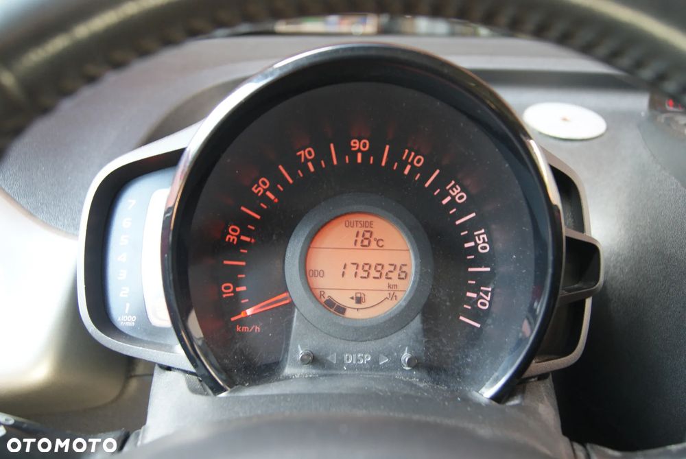 Toyota Aygo x-clusiv - 15