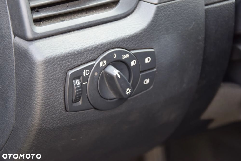 BMW X1 sDrive20d - 25
